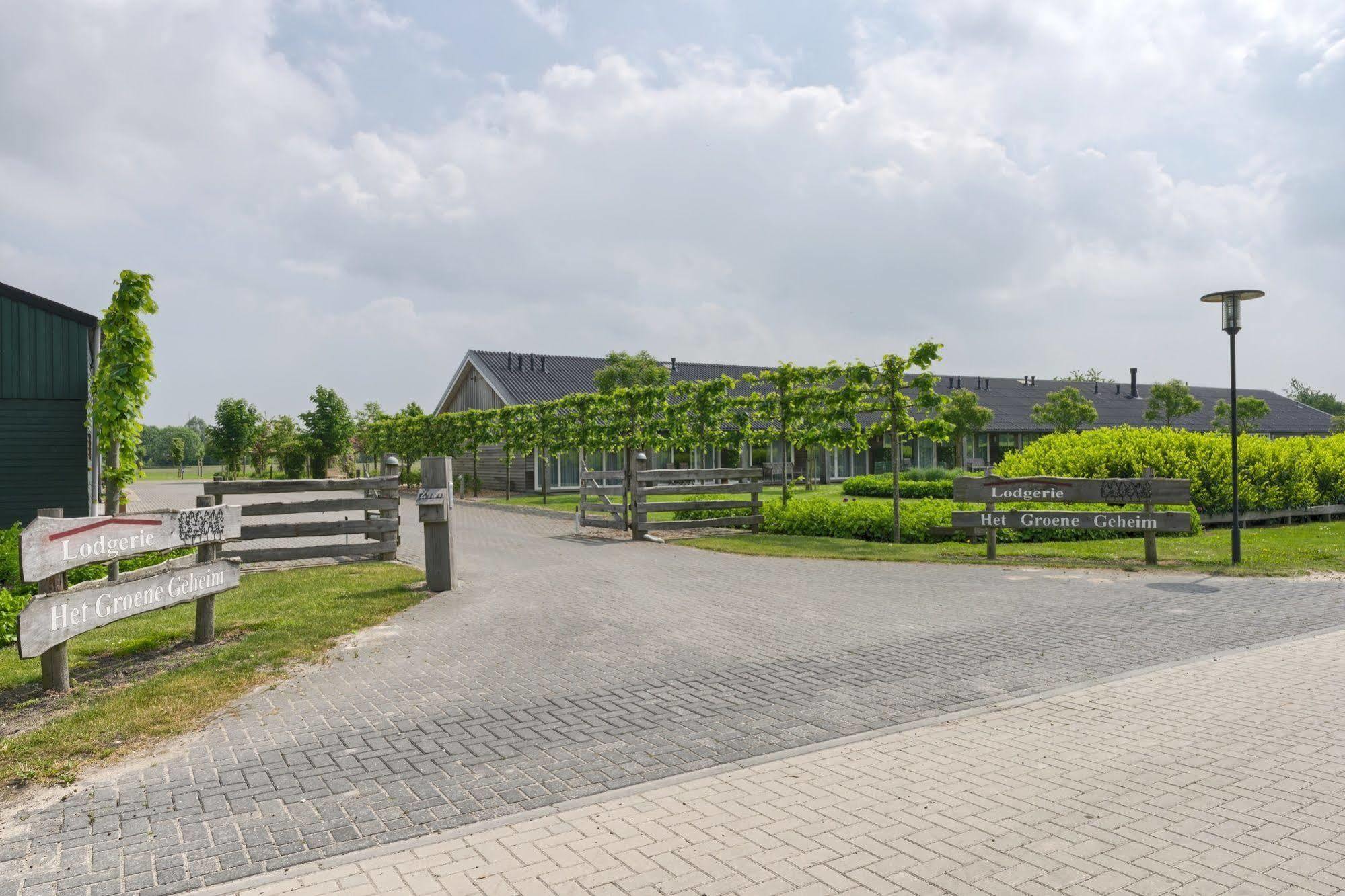 אלמיר Lodgerie Het Groene Geheim מראה חיצוני תמונה
